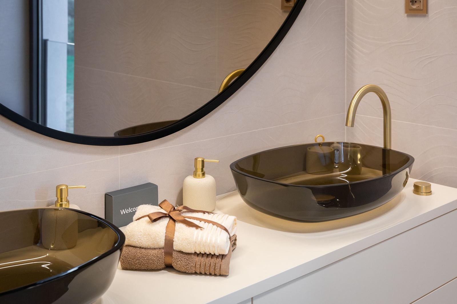 Second Bathroom 2